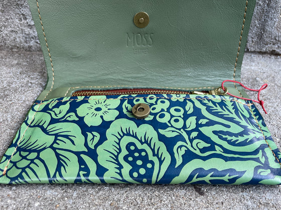 Slim Purse - Green Rose