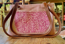  Persian Rose - Pocket Bag