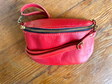  Pochette Bag - Cherry Red